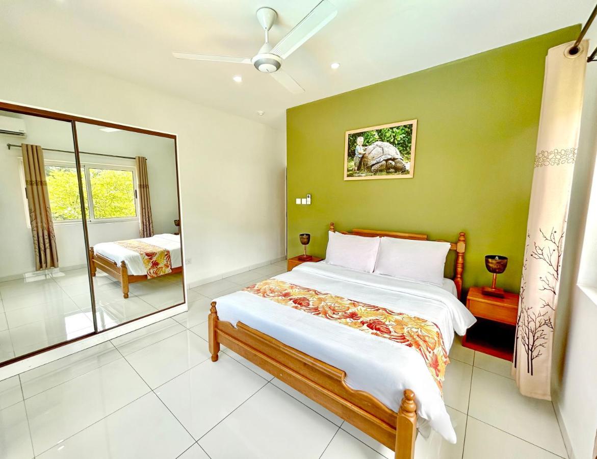 The Seaboards Apartments Seychelles Анс Роял Екстериор снимка